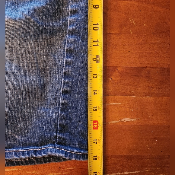 Kut from the Kloth Jean shorts, Size 10 - Picture 6 of 6